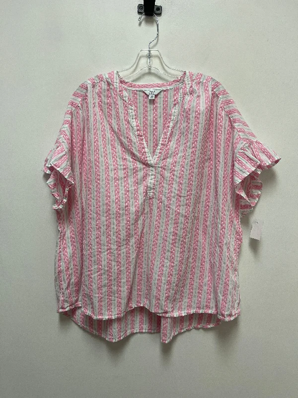 Top Short Sleeve By Crown And Ivy In Pink, Size: 2x