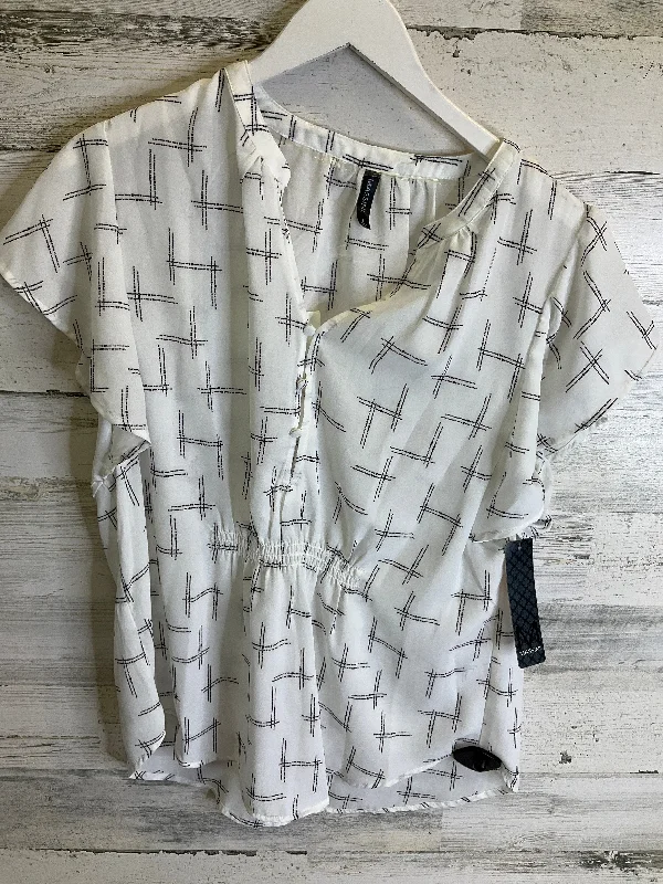 Top Short Sleeve By Massini In Black & White, Size: L