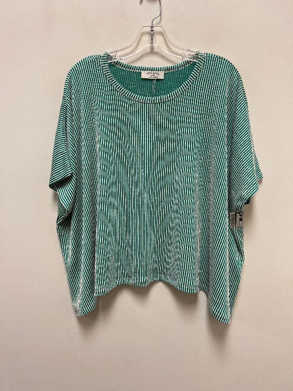 Top Short Sleeve By Zenana Outfitters In Green, Size: L